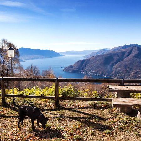 Casa Del Borgo "Terra & Fuoco" Sul Lago Maggiore Maccagno Exterior foto
