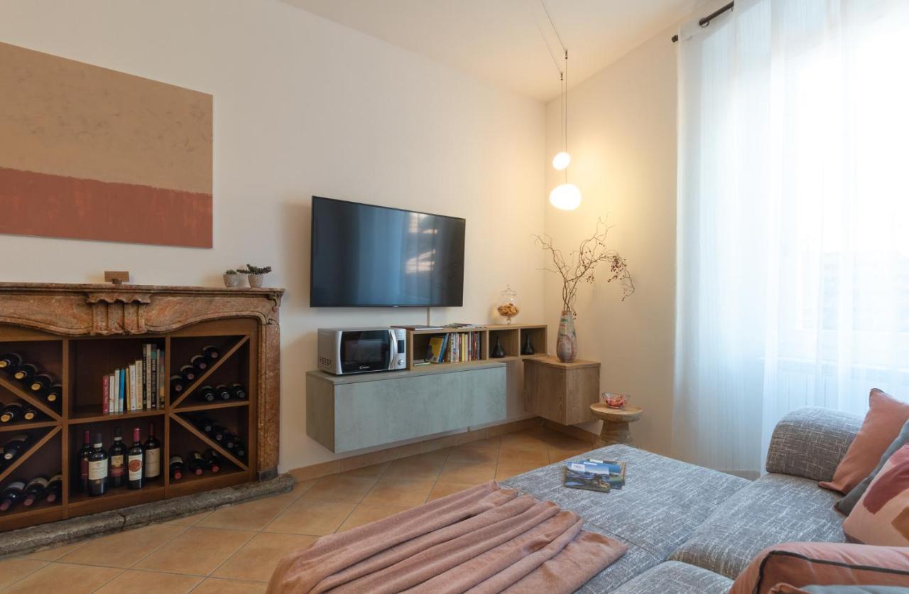 Casa Del Borgo "Terra & Fuoco" Sul Lago Maggiore Maccagno Exterior foto