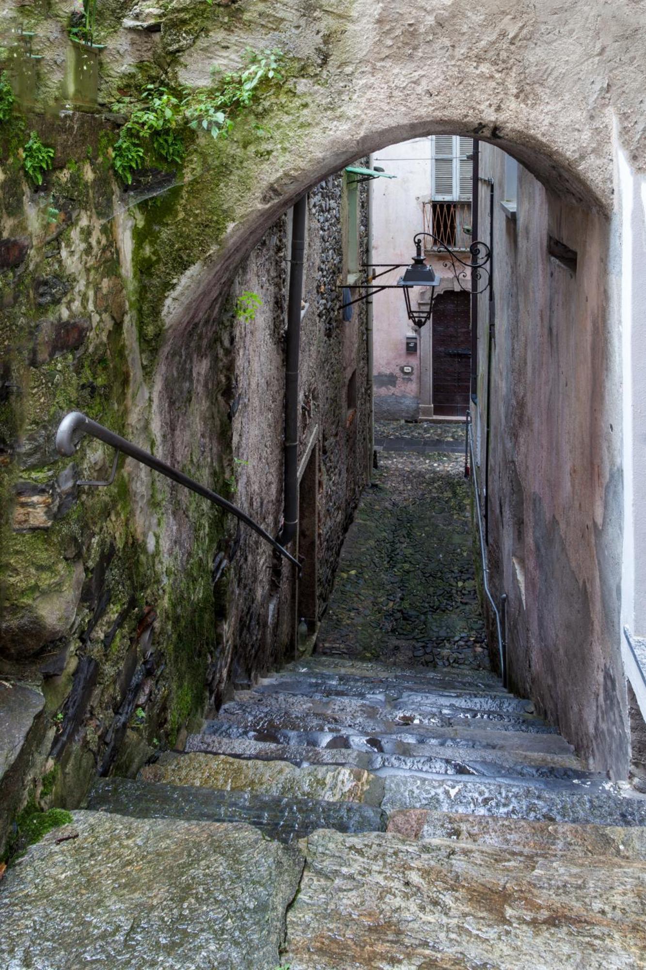 Casa Del Borgo "Terra & Fuoco" Sul Lago Maggiore Maccagno Exterior foto