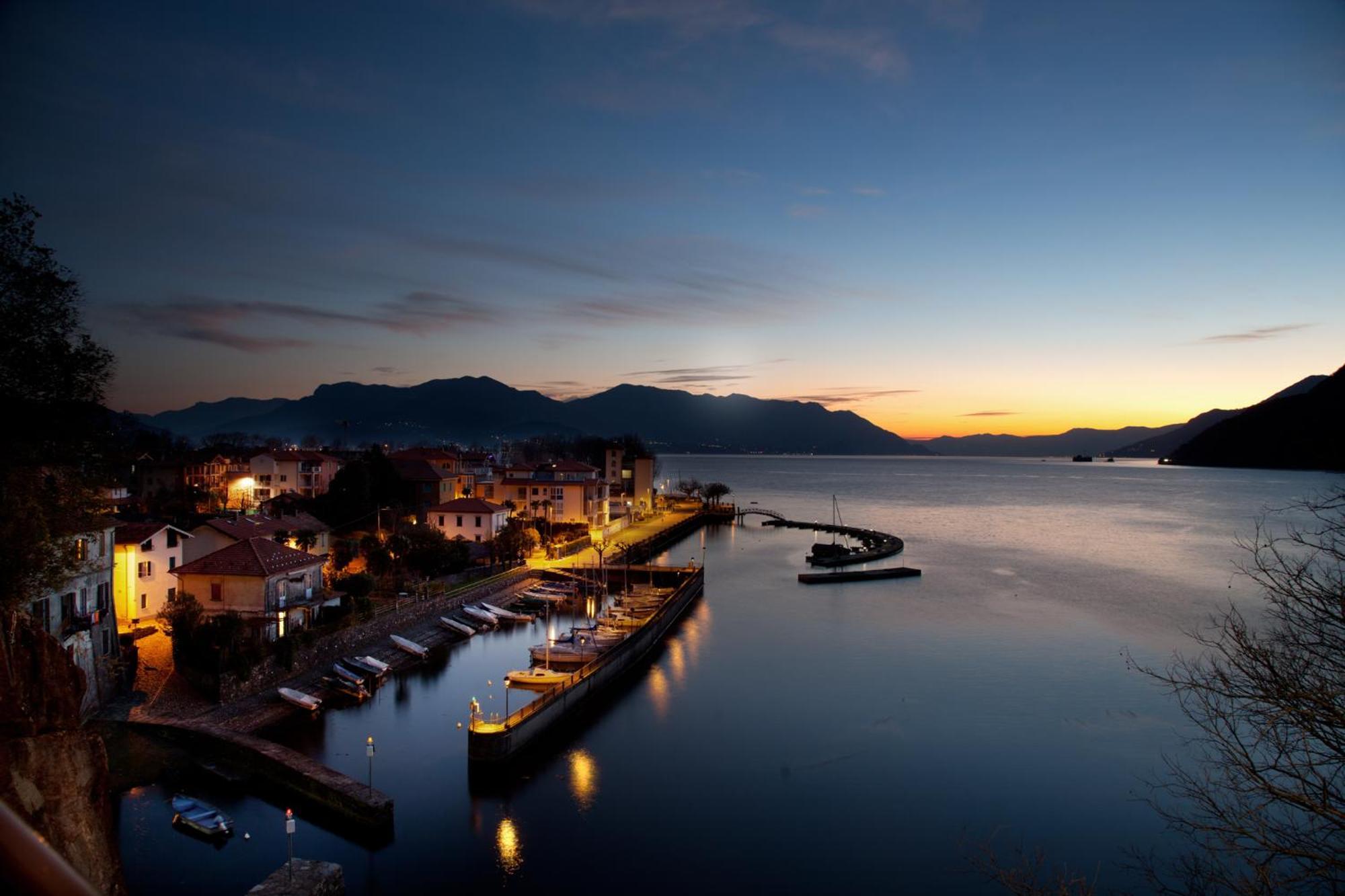 Casa Del Borgo "Terra & Fuoco" Sul Lago Maggiore Maccagno Exterior foto