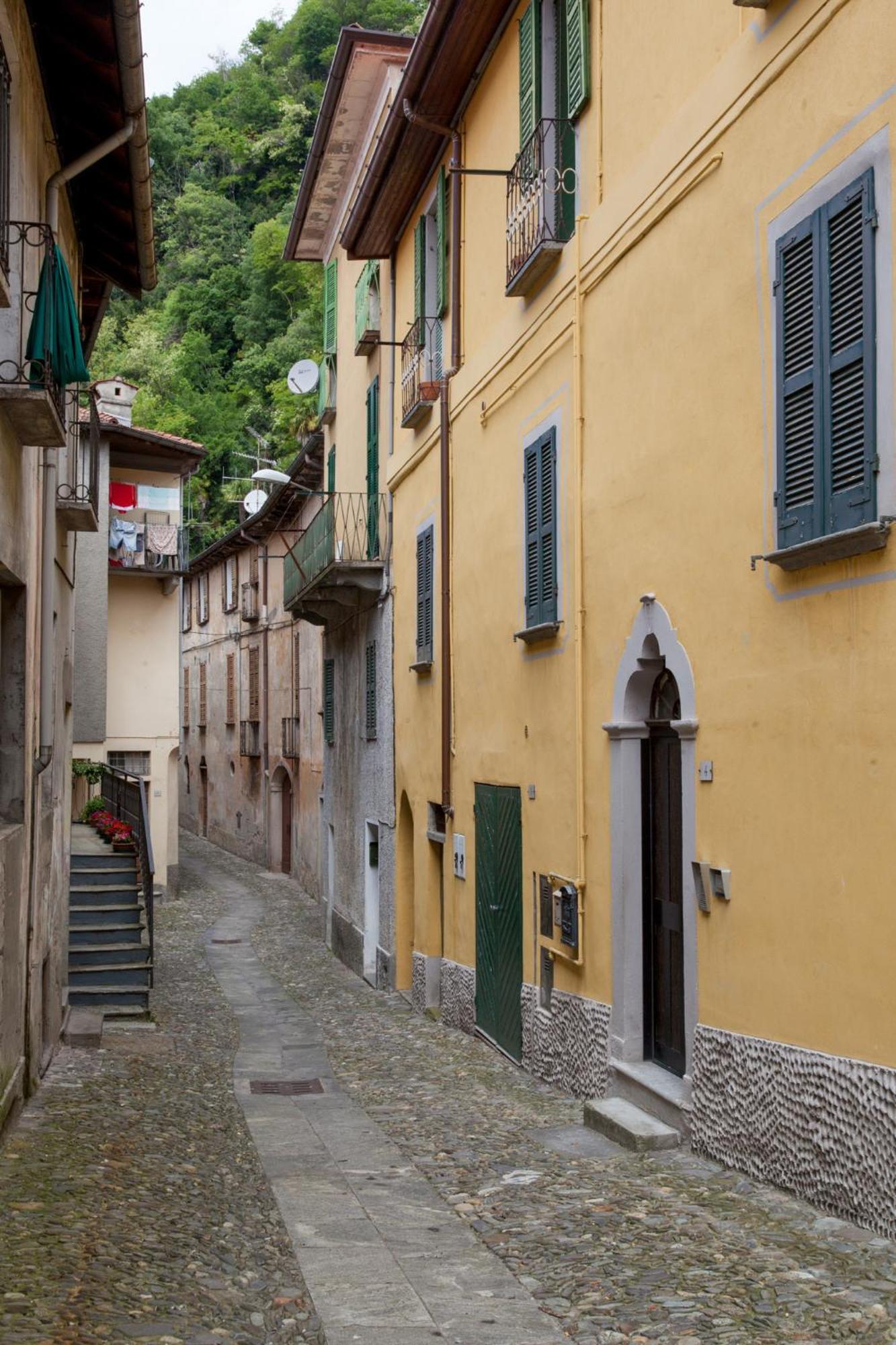 Casa Del Borgo "Terra & Fuoco" Sul Lago Maggiore Maccagno Exterior foto