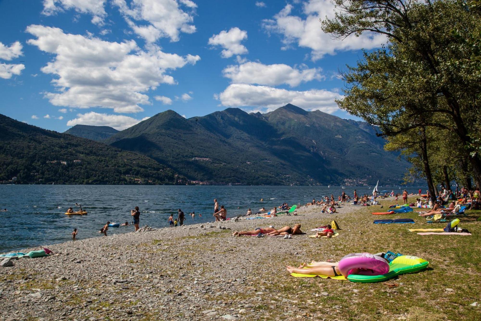 Casa Del Borgo "Terra & Fuoco" Sul Lago Maggiore Maccagno Exterior foto